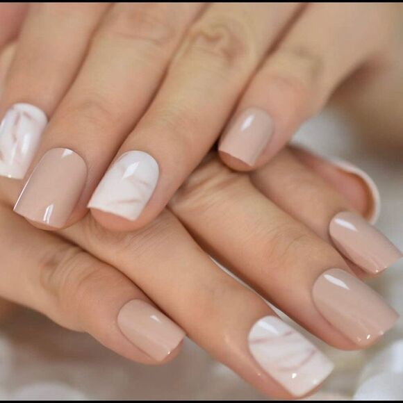 Press On Nails & Hair Accessories Bundle - Picture 3 of 8